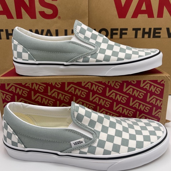 Vans Men’ Classic Slip-OnColor Theory Checkerboar Pure GreyVN000D5PEPO Sneaker
